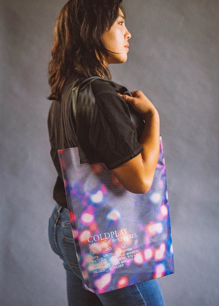GRAPHIC TOTES