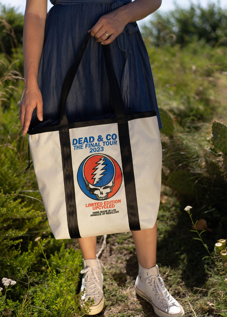 DAY TRIPPER TOTE