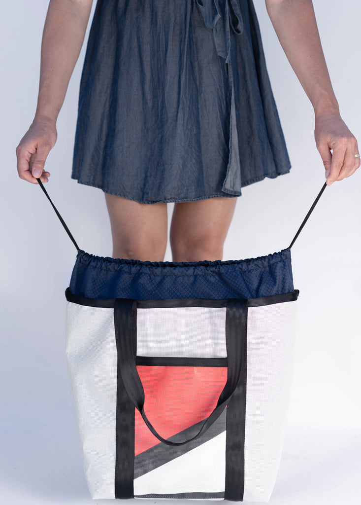 DAY TRIPPER TOTE